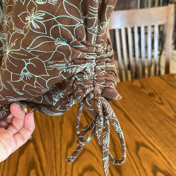 Baby Tee Tropical Tank Coffee Bean Brown - Picture 9 of 11